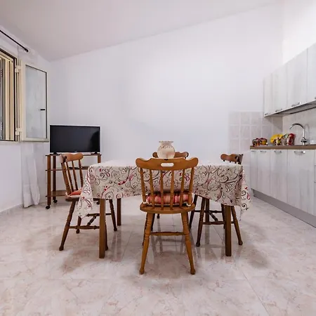 Appartement Almare Casavacanze 2 *